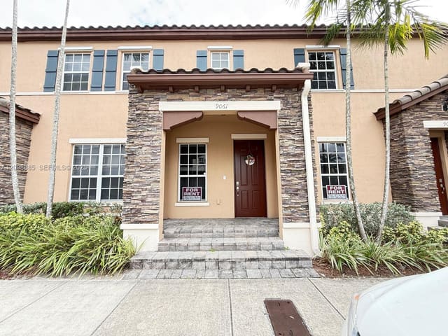 9061 SW 169th Path HOUSE, Miami, FL 33196