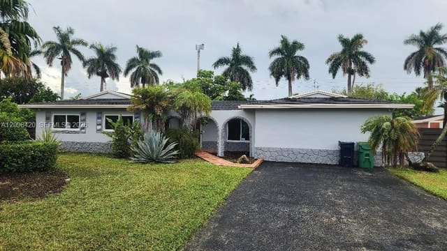 8880 SW 183rd Terrace, Palmetto Bay, FL 33157
