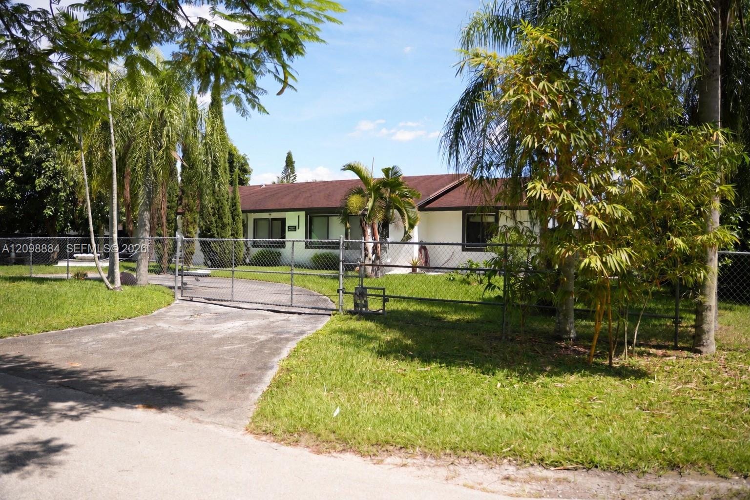 17475 SW 182nd Avenue, Miami, FL 33187 photo 2