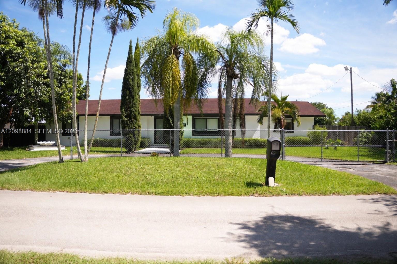 17475 SW 182nd Avenue, Miami, FL 33187 photo 3