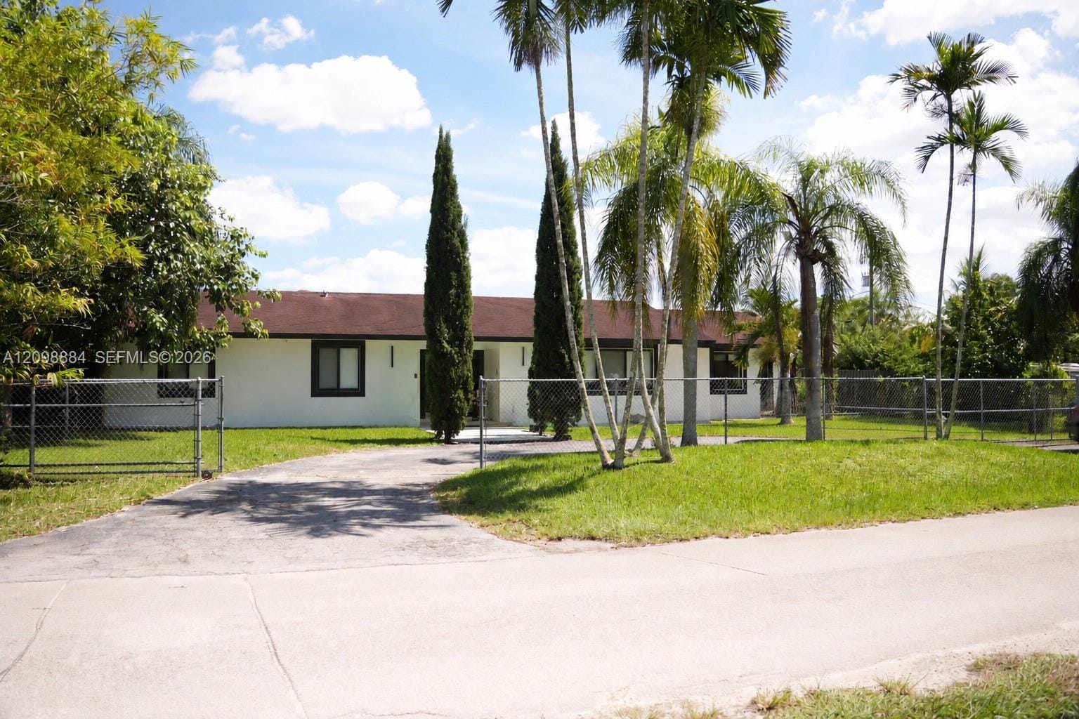 17475 SW 182nd Avenue, Miami, FL 33187