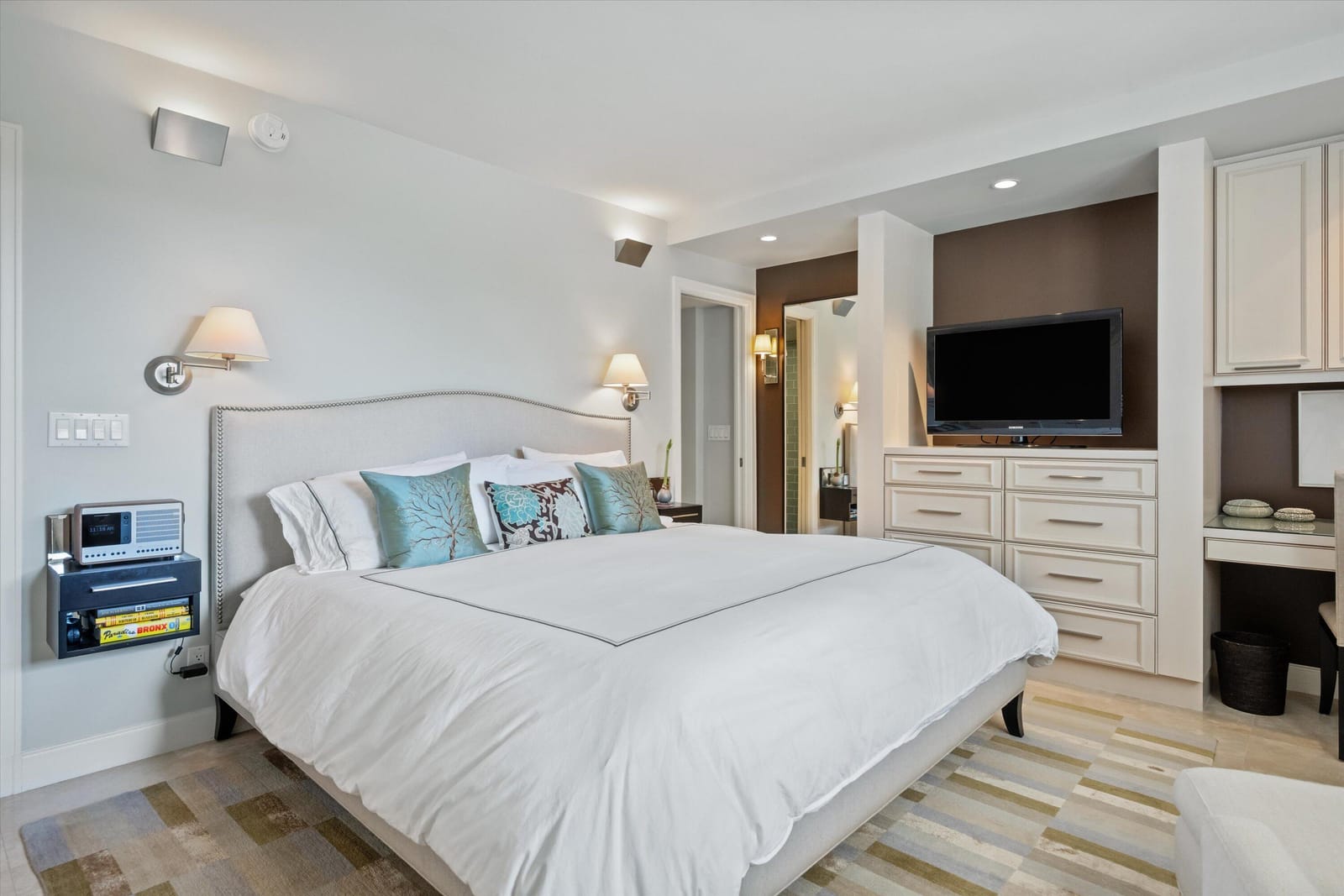 139 Sunrise Avenue 205, Palm Beach, FL 33480 photo 15