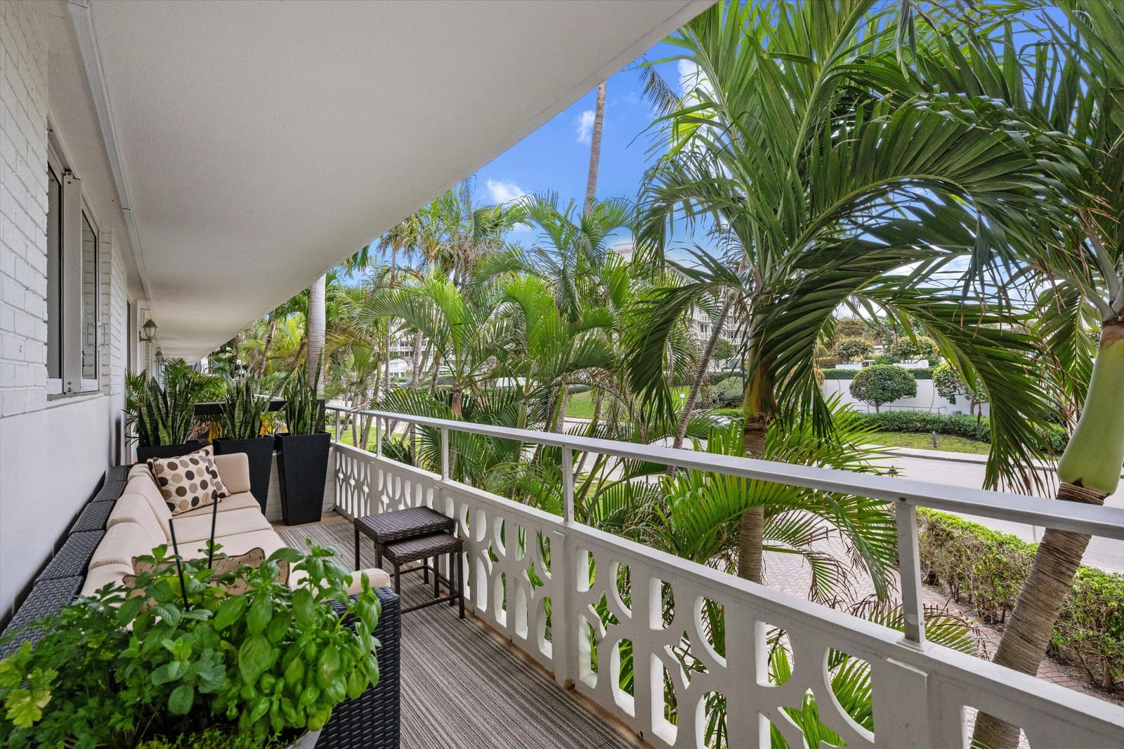 139 Sunrise Avenue 205, Palm Beach, FL 33480 photo 21