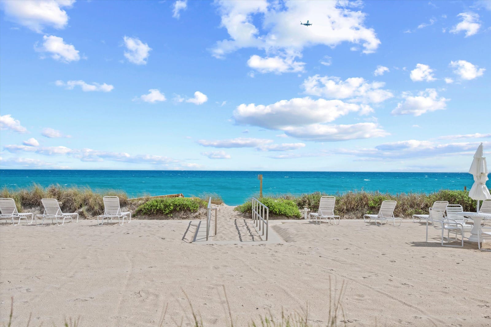 139 Sunrise Avenue 205, Palm Beach, FL 33480 photo 25