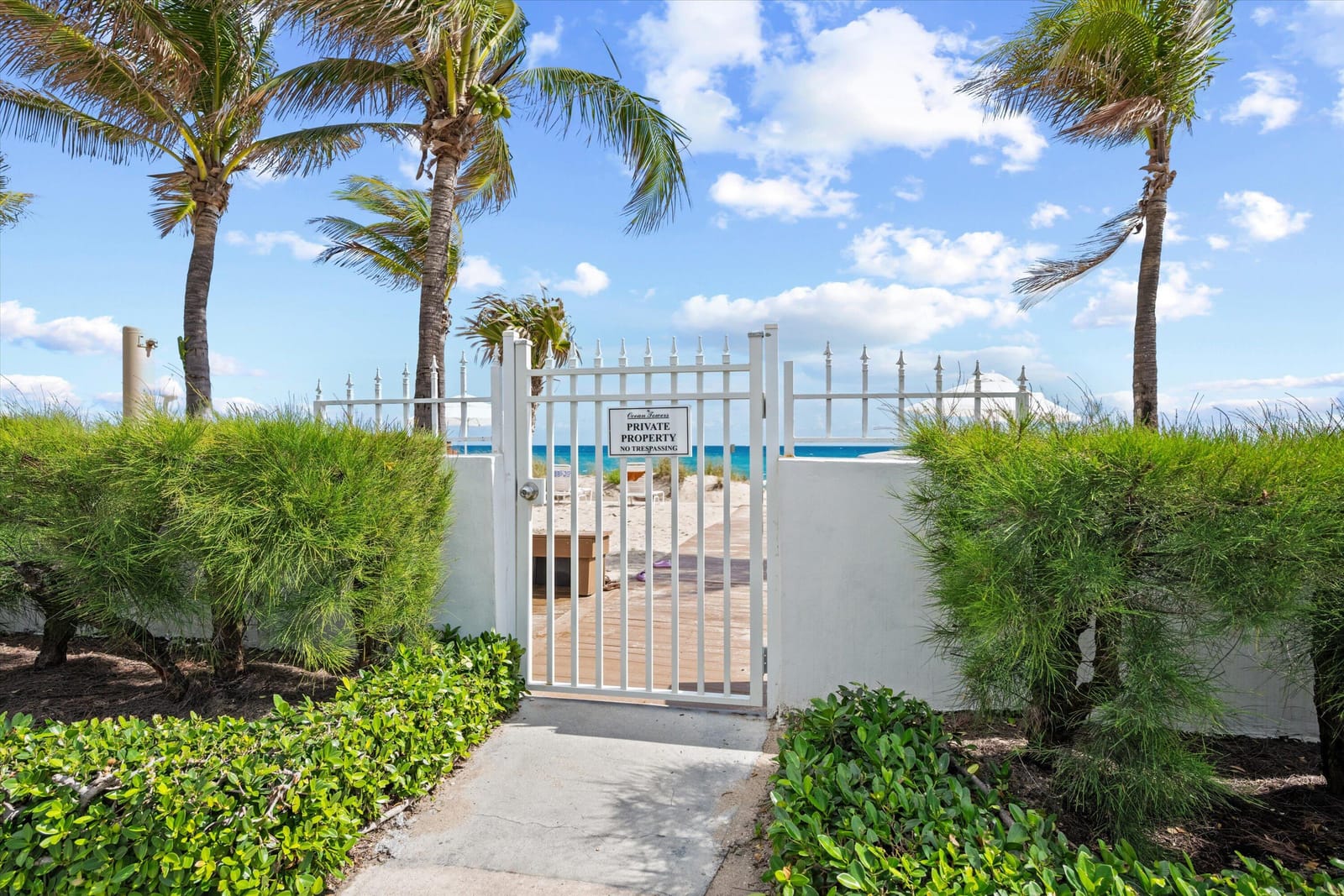 139 Sunrise Avenue 205, Palm Beach, FL 33480 photo 27