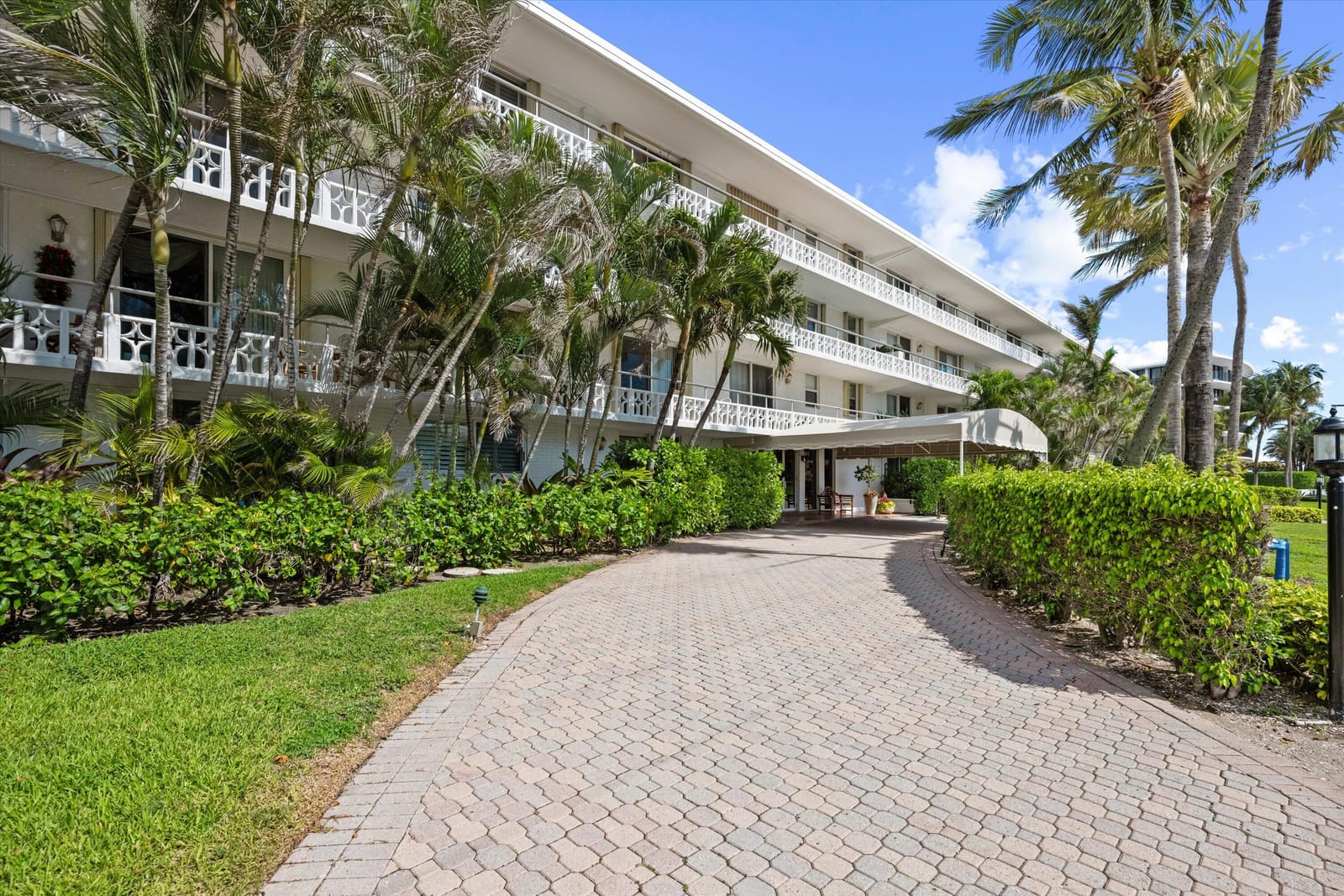 139 Sunrise Avenue 205, Palm Beach, FL 33480 photo 28