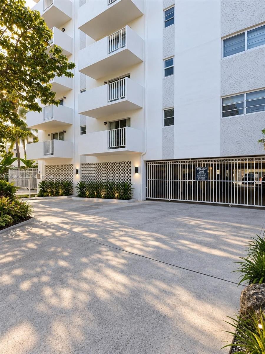 240 Collins Avenue 2C, Miami Beach, FL 33139 photo 11