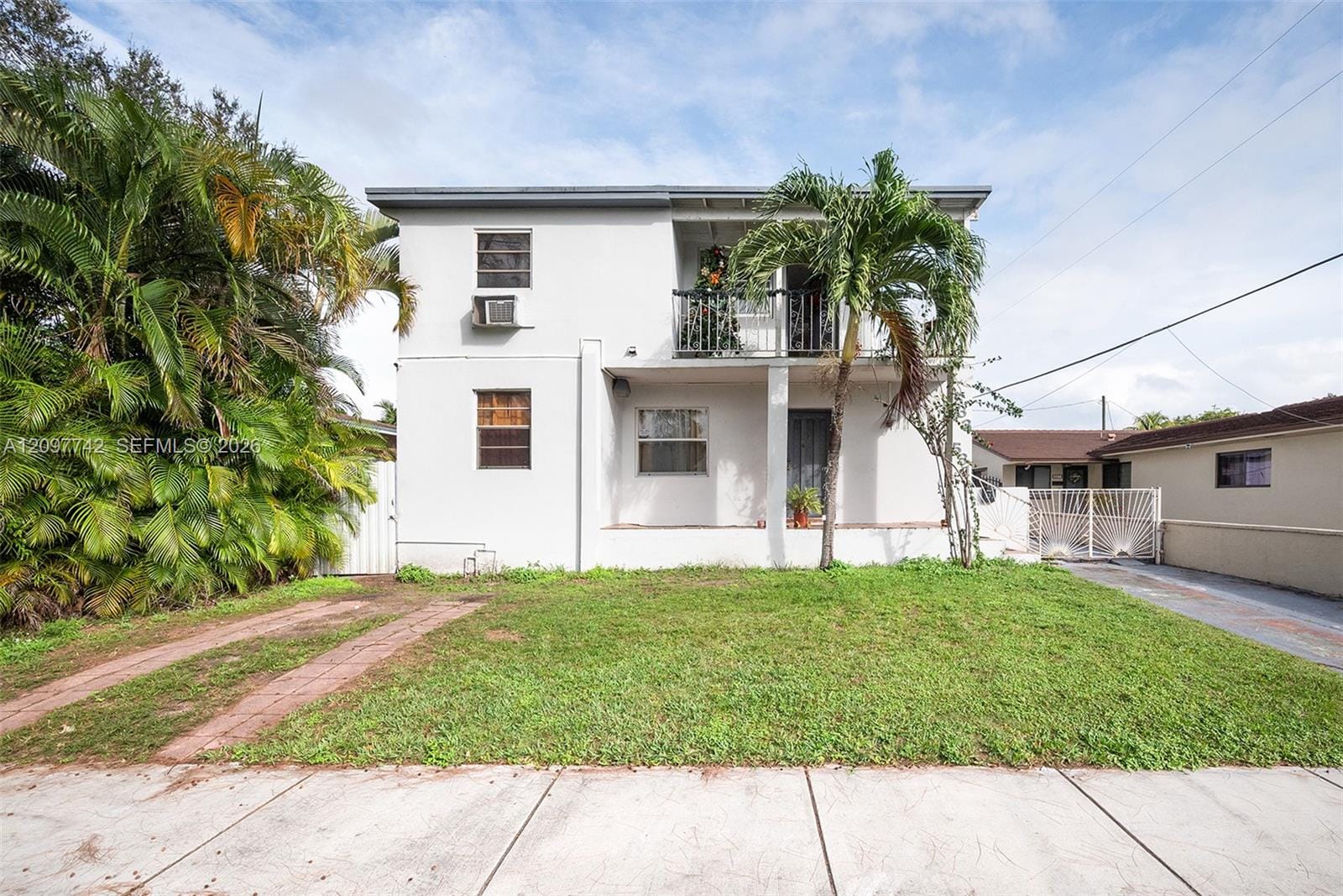 531 NW 35th Avenue 2, Miami, FL 33125 photo 2