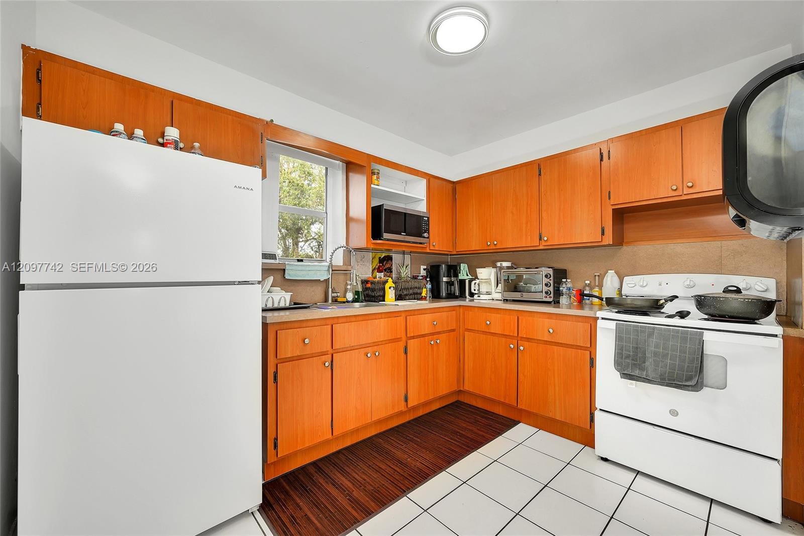 531 NW 35th Avenue 2, Miami, FL 33125 photo 4