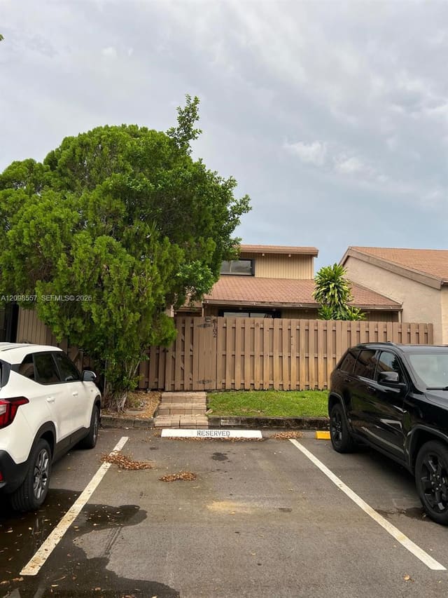 8102 SW 20th Court, Davie, FL 33324