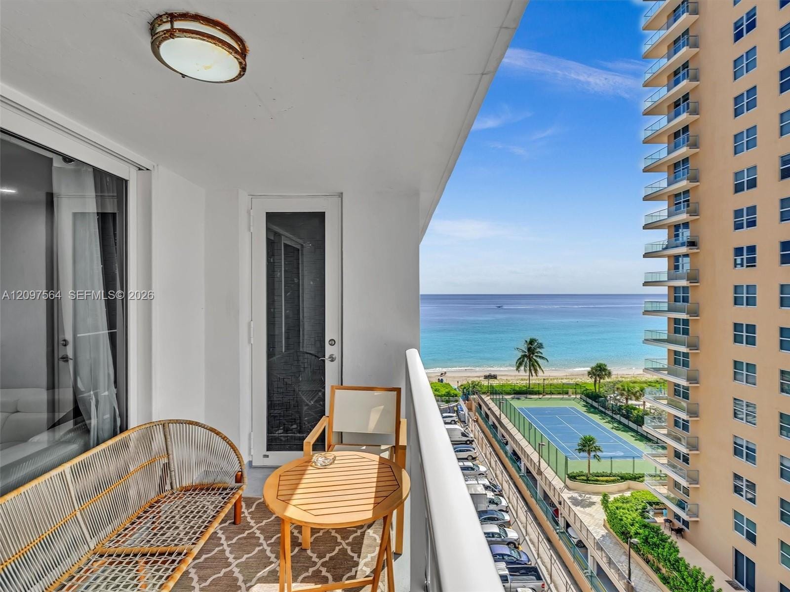 1904 S Ocean Drive 905, Hallandale Beach, FL 33009