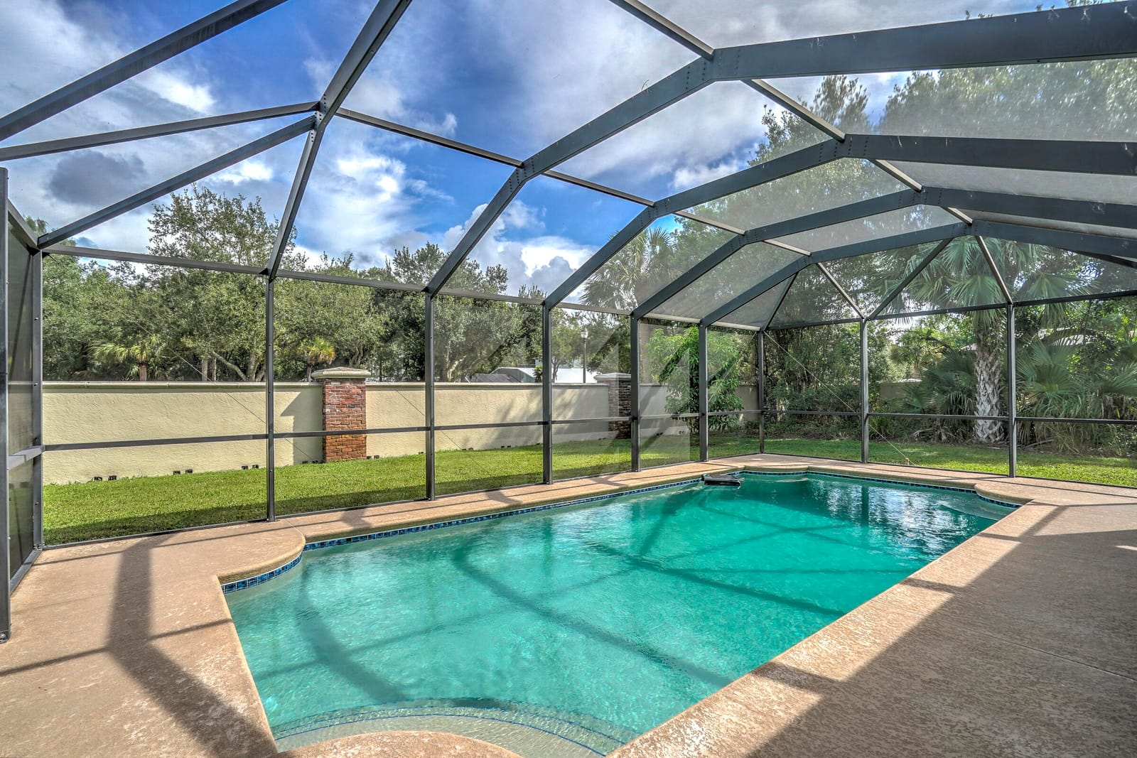 2508 Madewood Drive, Fort Pierce, FL 34981 photo 2