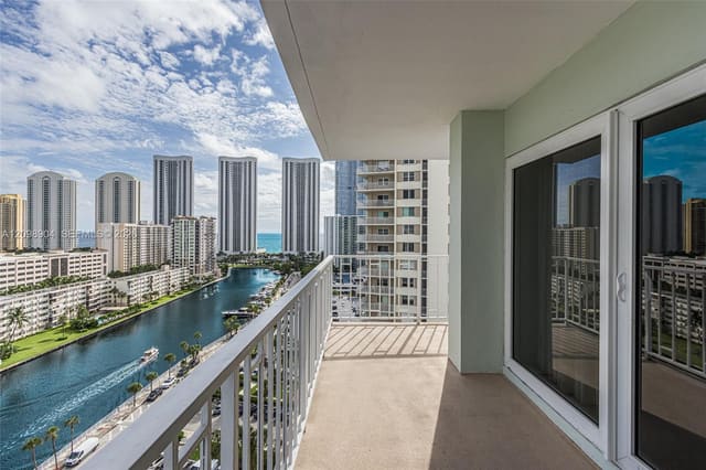 500 Bayview Drive 1631, Sunny Isles Beach, FL 33160