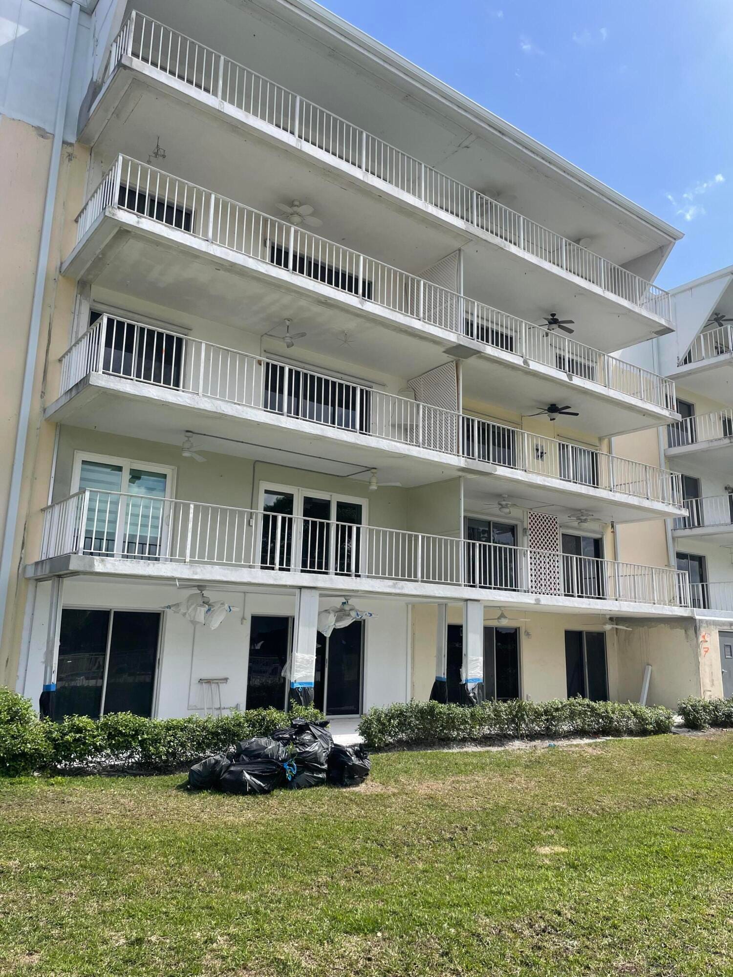 250 JOHN F KENNEDY Drive 308, Atlantis, FL 33462 photo 3