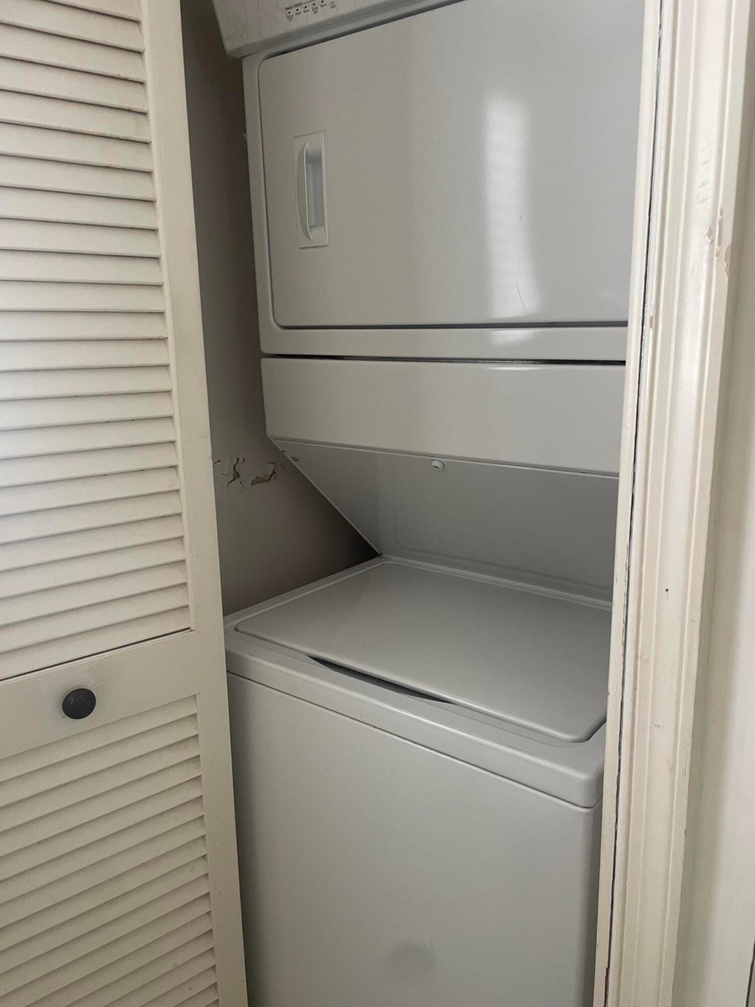 250 JOHN F KENNEDY Drive 308, Atlantis, FL 33462 photo 8