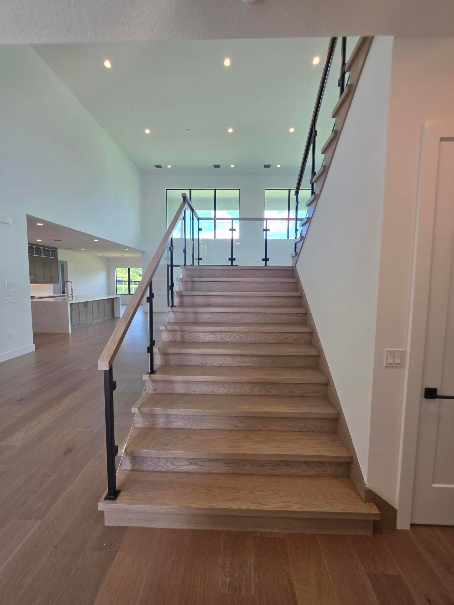 9911 MERAVITA Avenue — photo 7