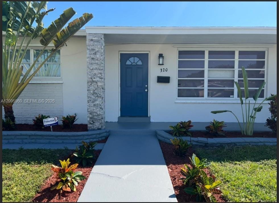 320 SW 7th Court, Hallandale Beach, FL 33009