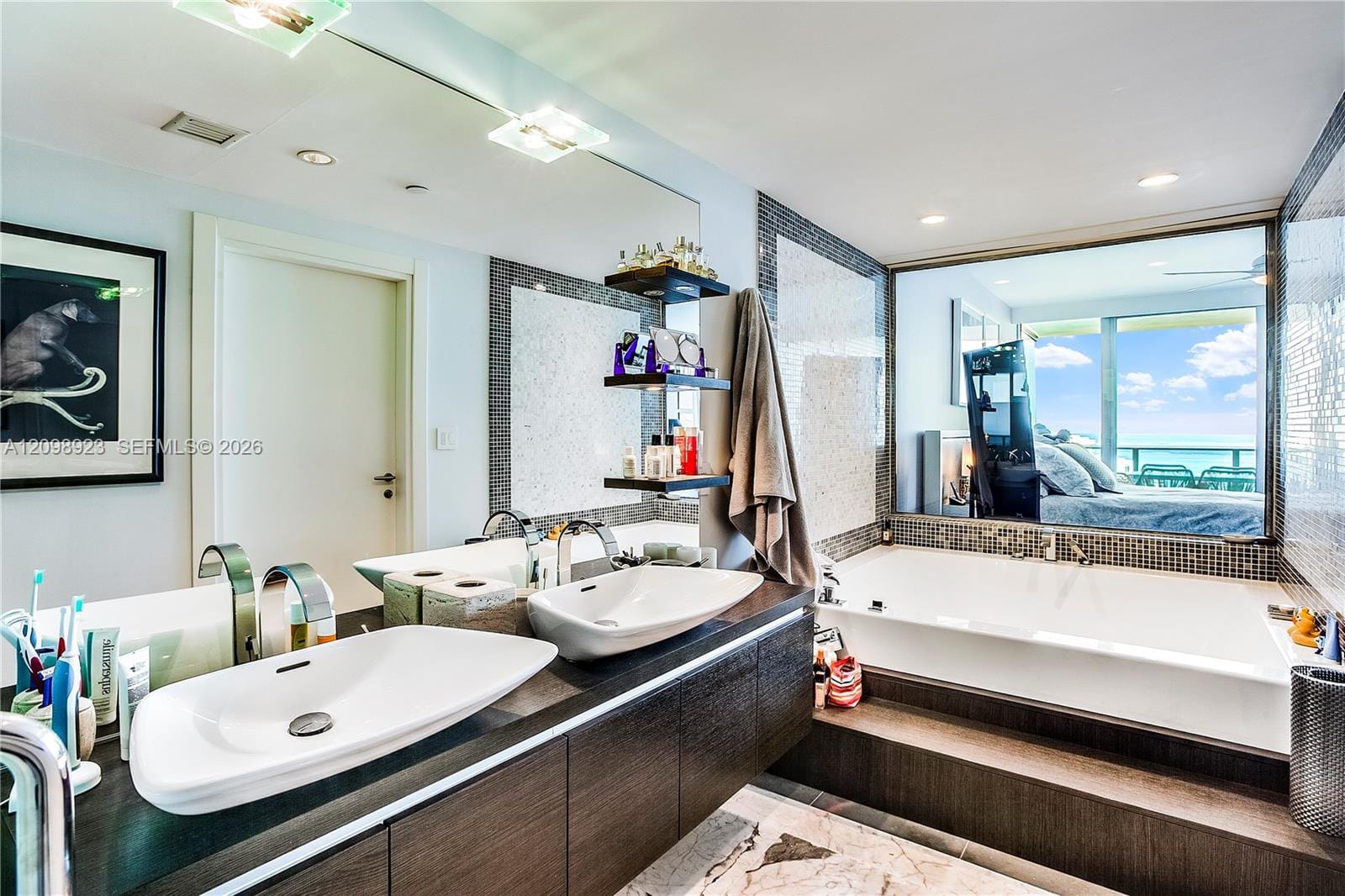 200 Biscayne Boulevard Way 4307, Miami, FL 33131 photo 11