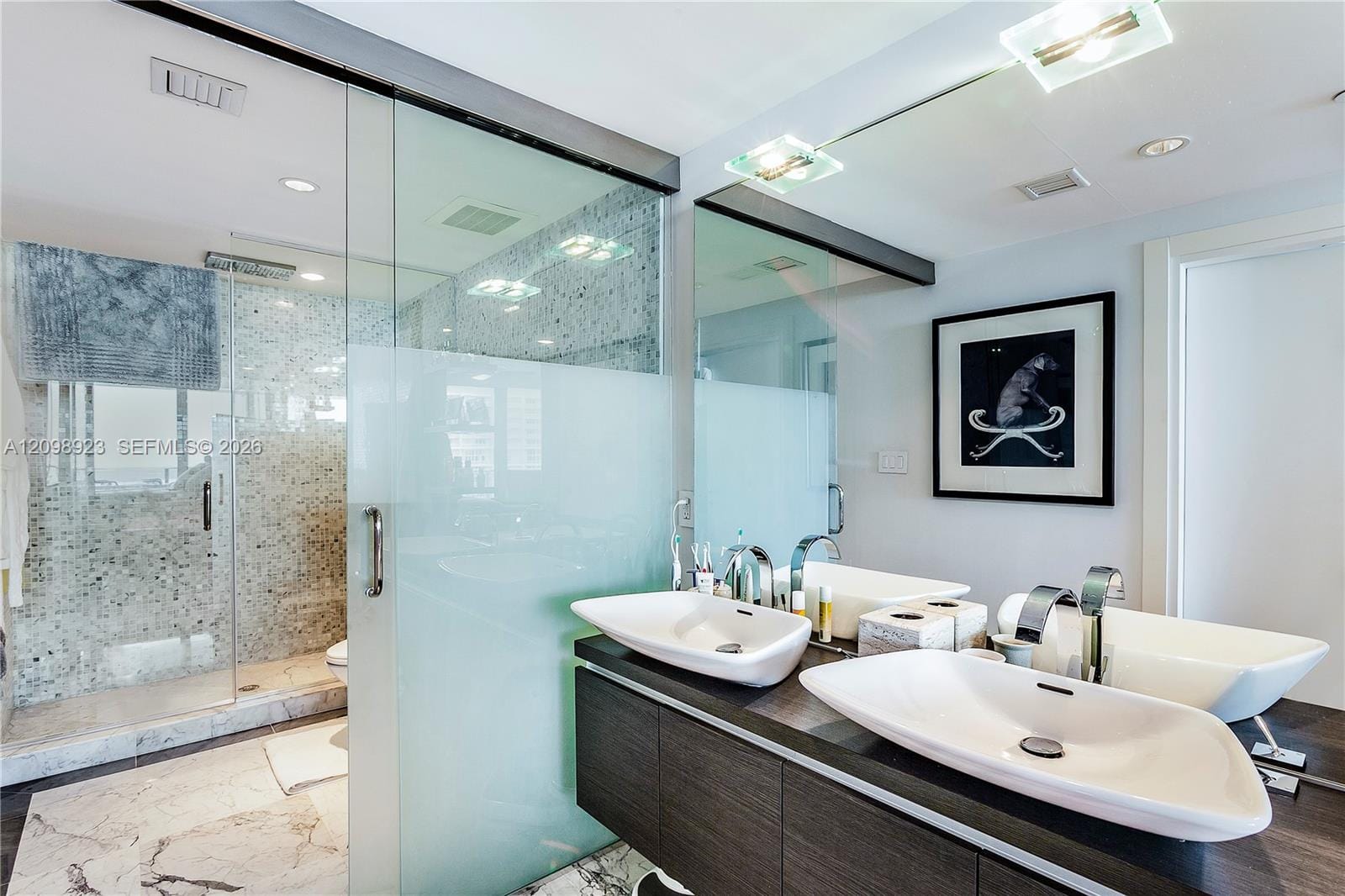 200 Biscayne Boulevard Way 4307, Miami, FL 33131 photo 12