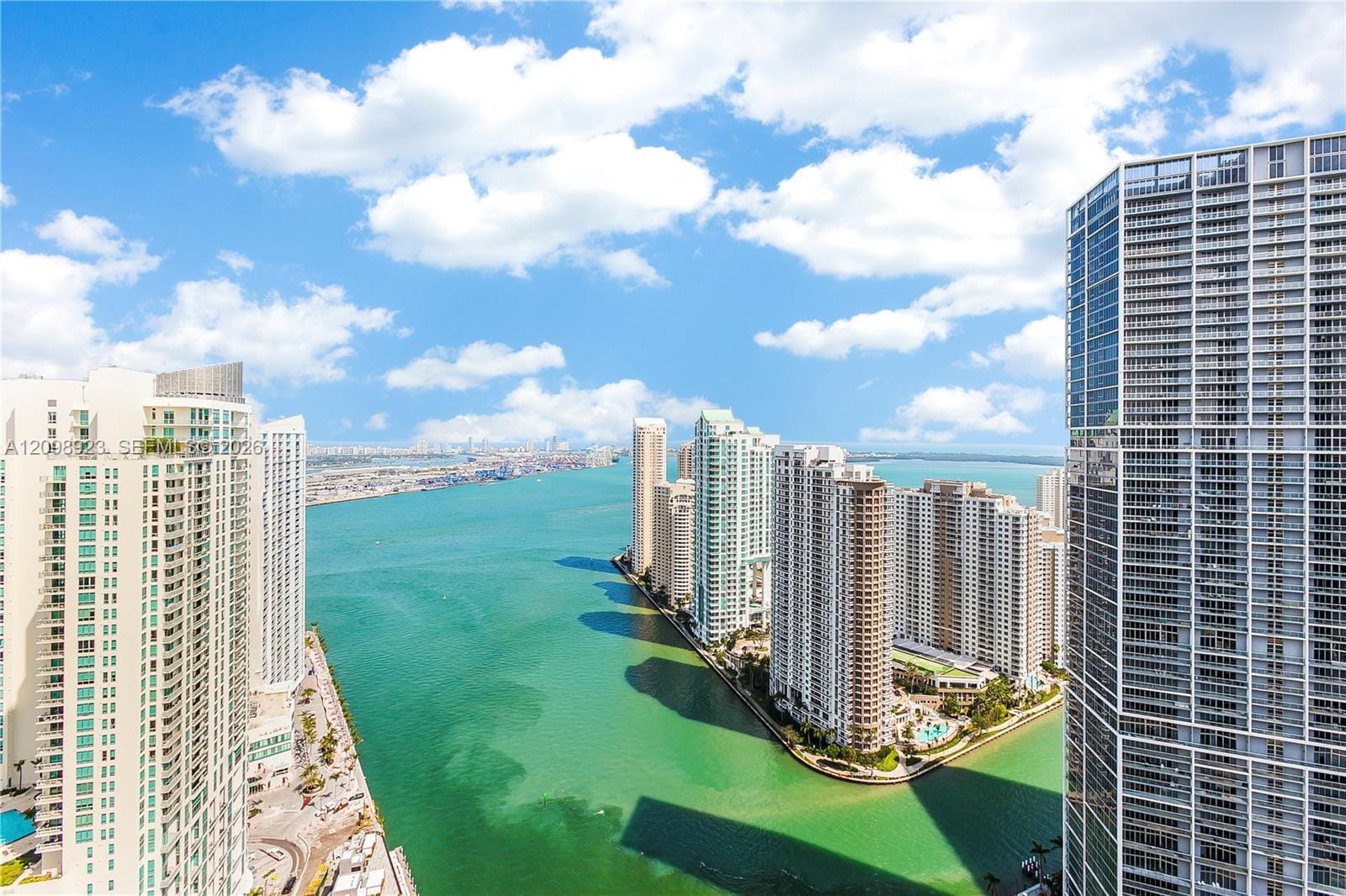 200 Biscayne Boulevard Way 4307, Miami, FL 33131 photo 4