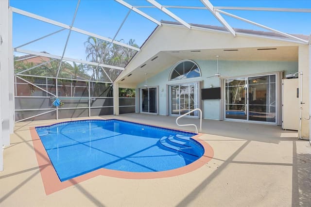 1629 SE Shelburnie Way, Port St. Lucie, FL 34952