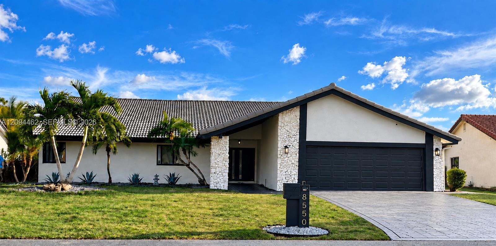 8550 NW 79th Street, Tamarac, FL 33321