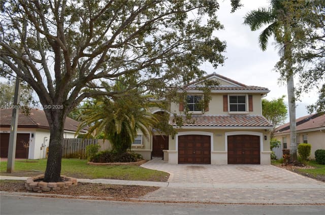 18808 NW 24th Place, Pembroke Pines, FL 33029