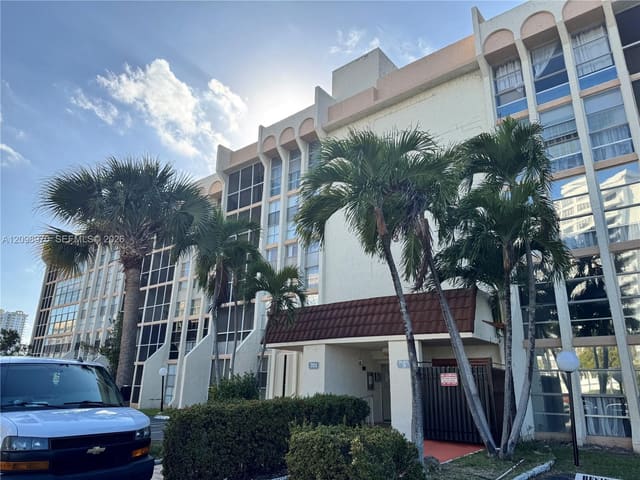 701 Three Islands Boulevard 103, Hallandale Beach, FL 33009