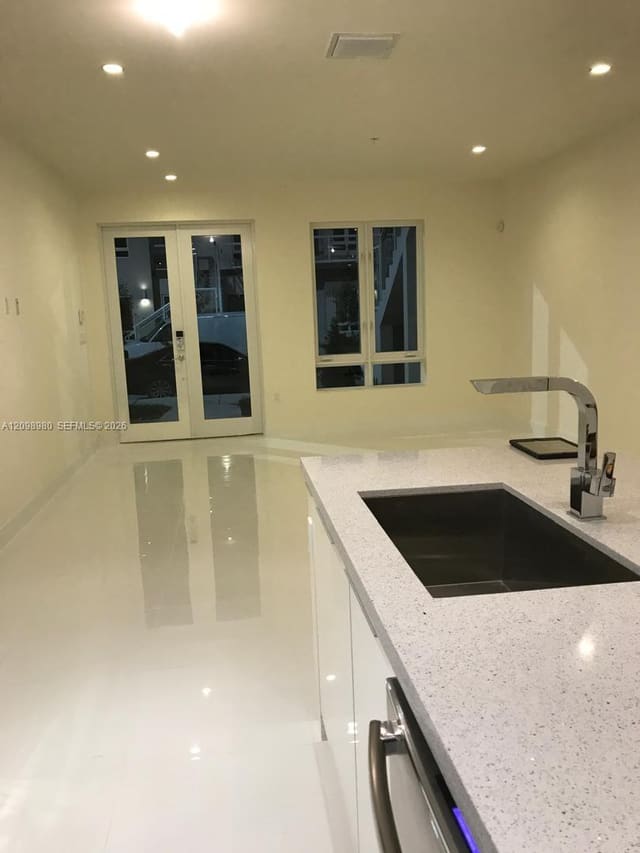 10220 NW 63rd Terrace 109, Doral, FL 33178