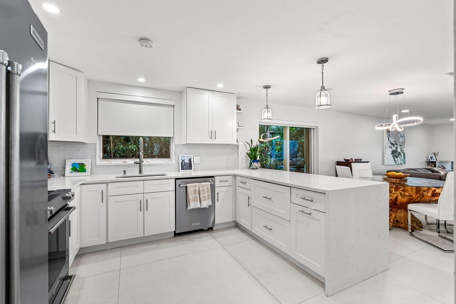 336 VENETIAN Drive 1 — photo 12