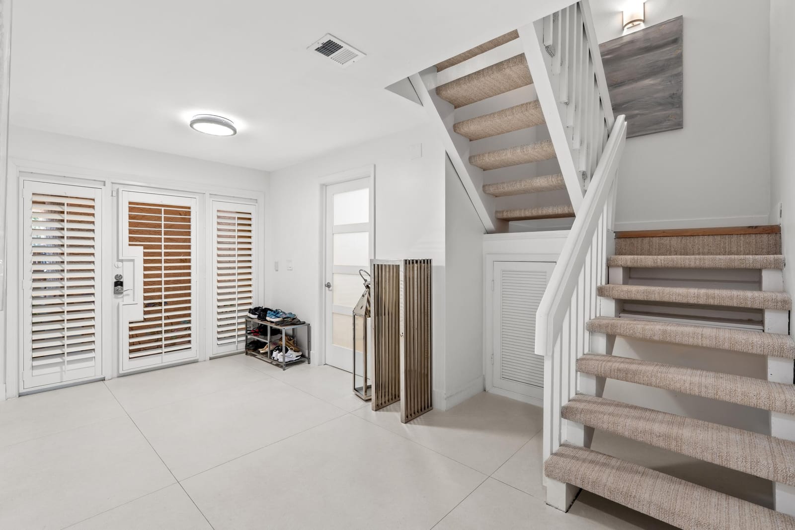 336 VENETIAN Drive 1 — photo 7