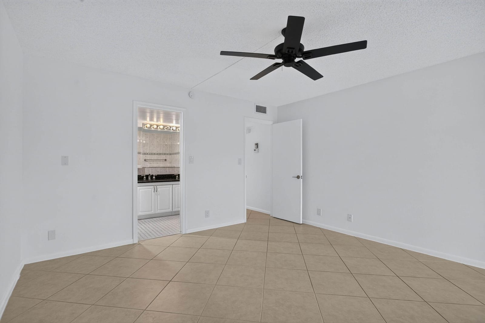 2901 Victoria Circle D4, Coconut Creek, FL 33066 photo 22