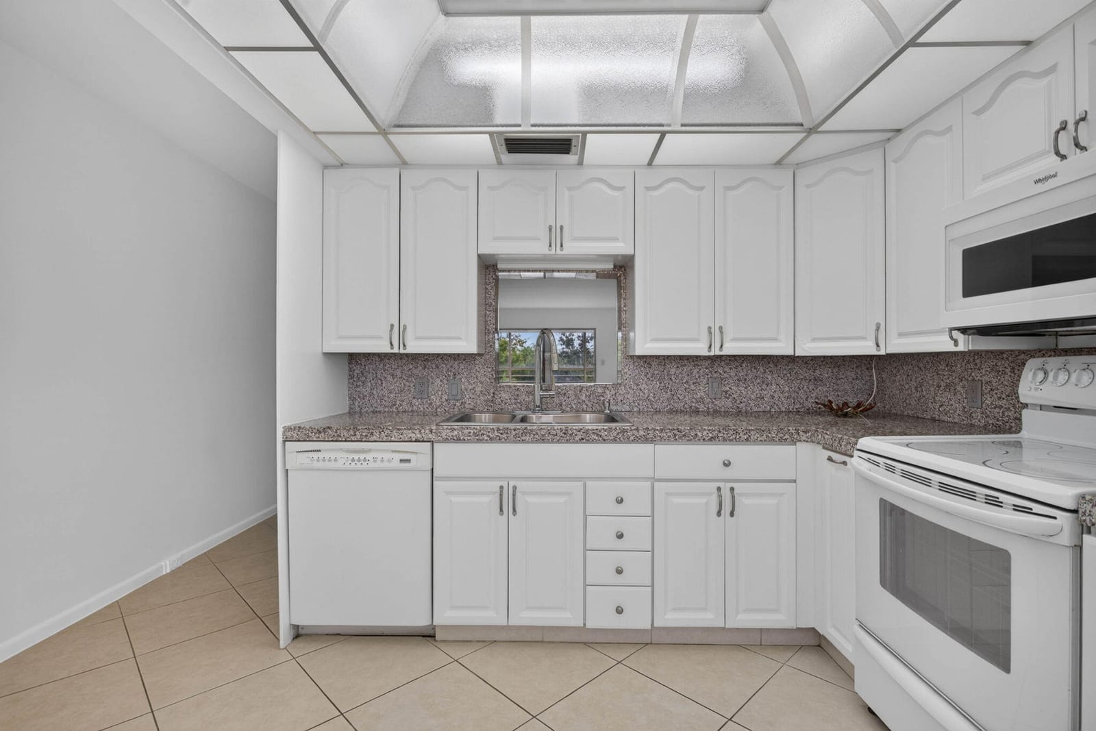 2901 Victoria Circle D4 — photo 6