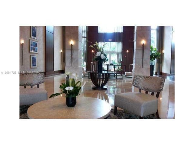 19501 W Country Club Drive 506, Aventura, FL 33180
