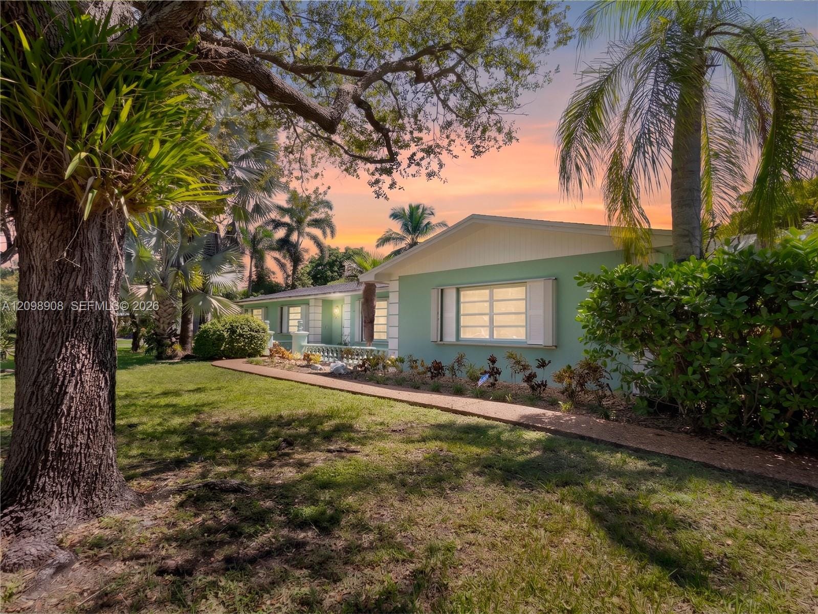 10100 SW 133rd Street, Miami, FL 33176