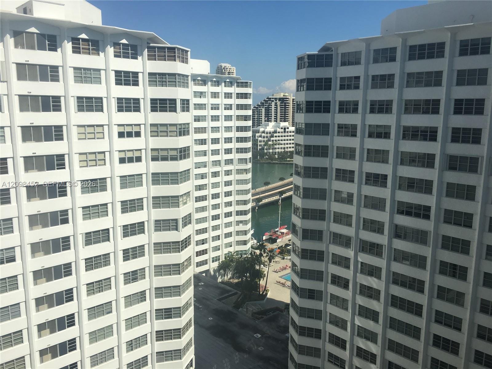 999 Brickell Bay Drive 1807 — photo 12
