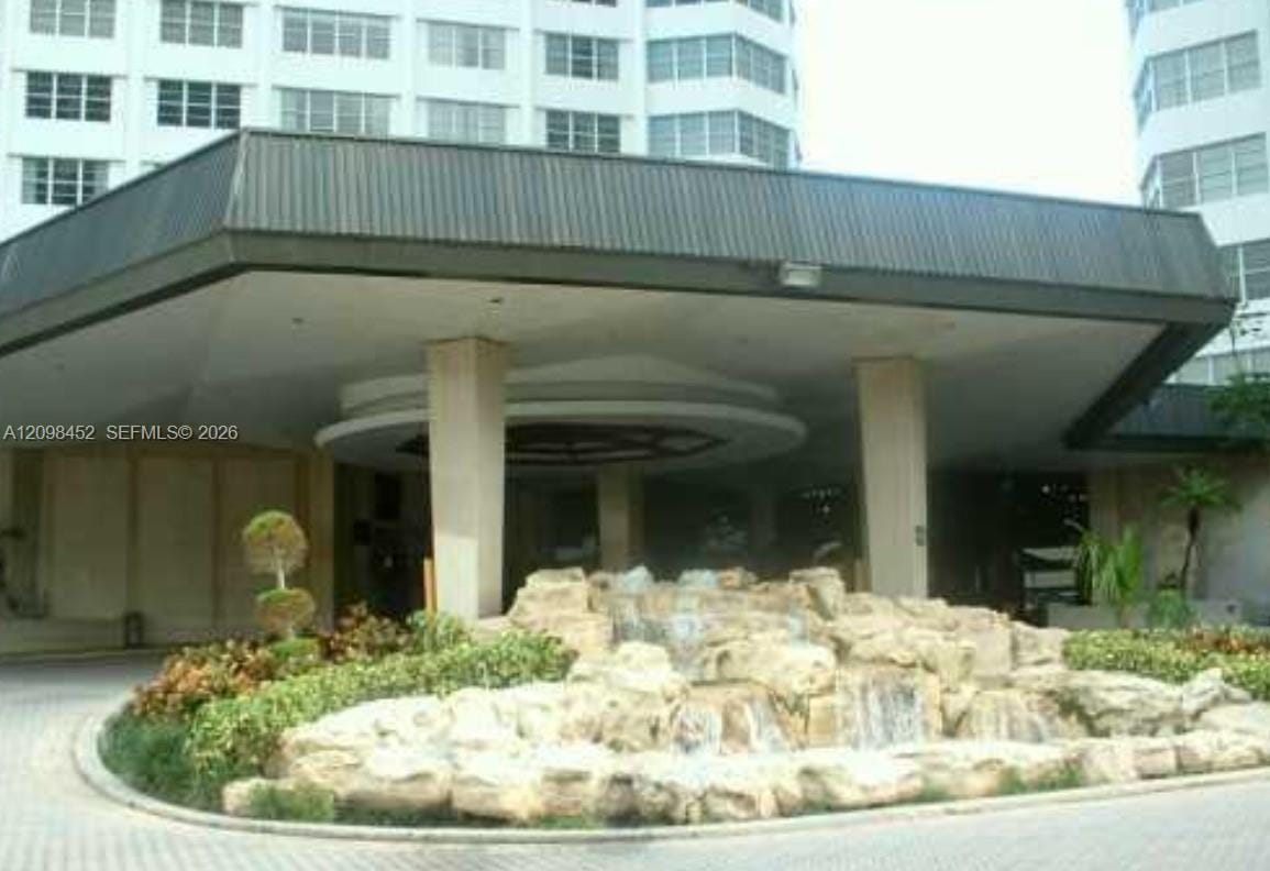 999 Brickell Bay Drive 1807, Miami, FL 33131 photo 17