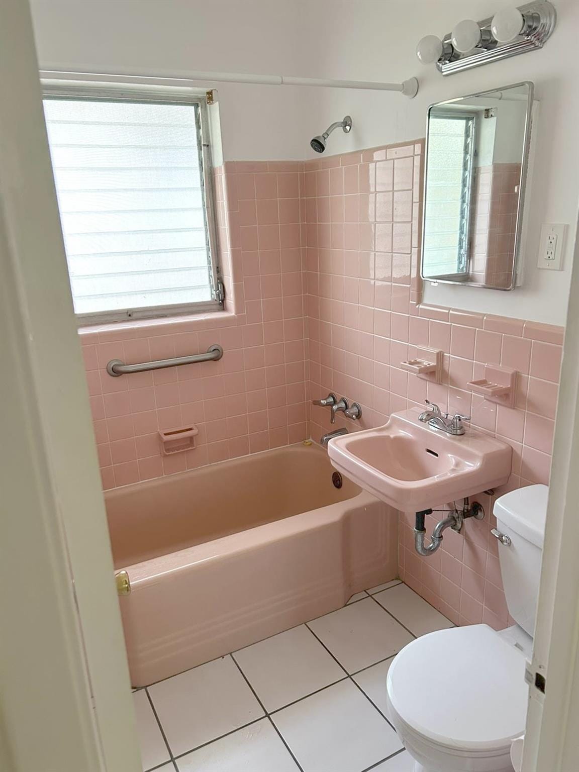77 HENDRICKS Isle 9, Fort Lauderdale, FL 33301 photo 6