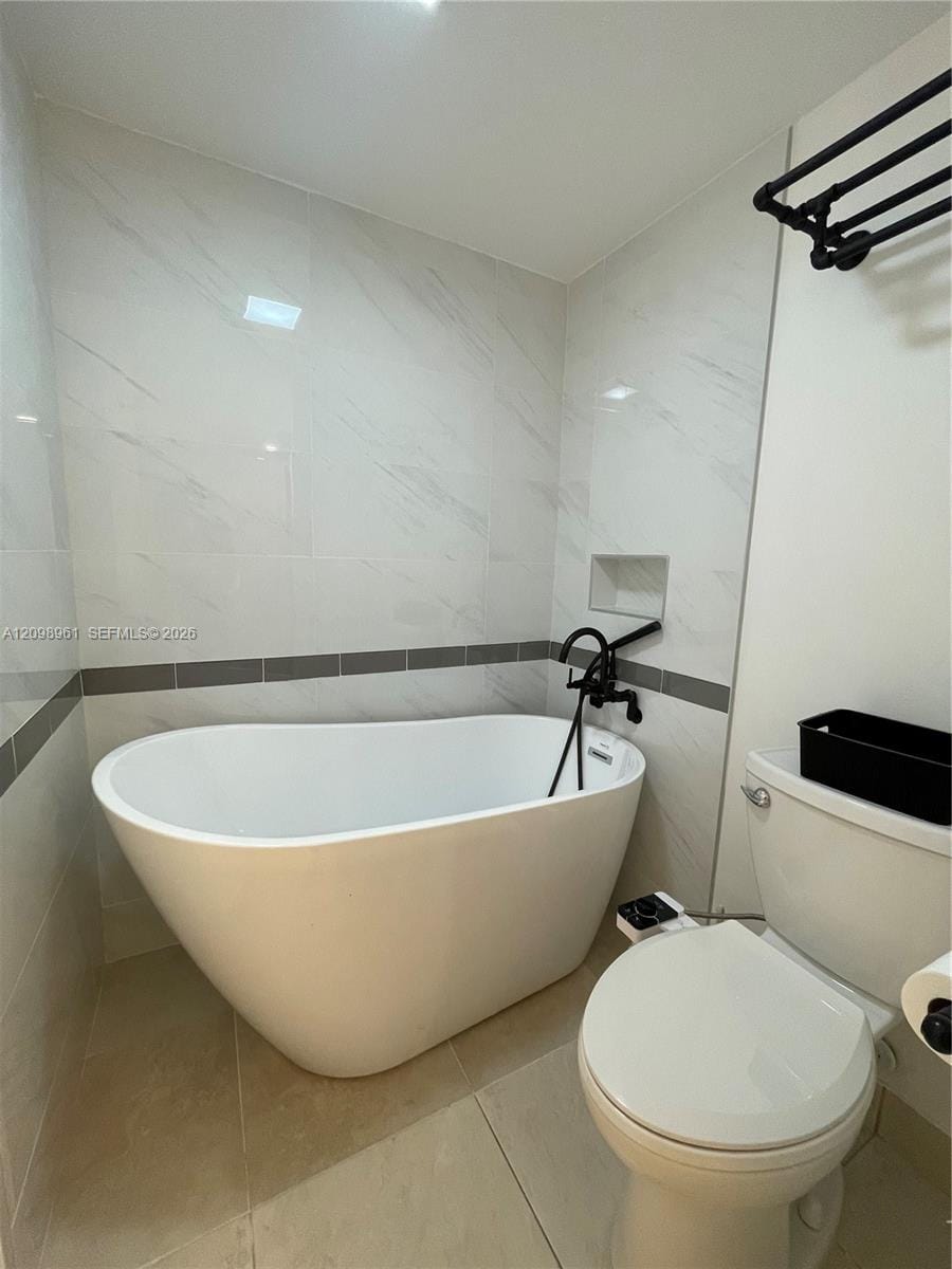 10101 E Bay Harbor Drive 402, Bay Harbor Islands, FL 33154 photo 16