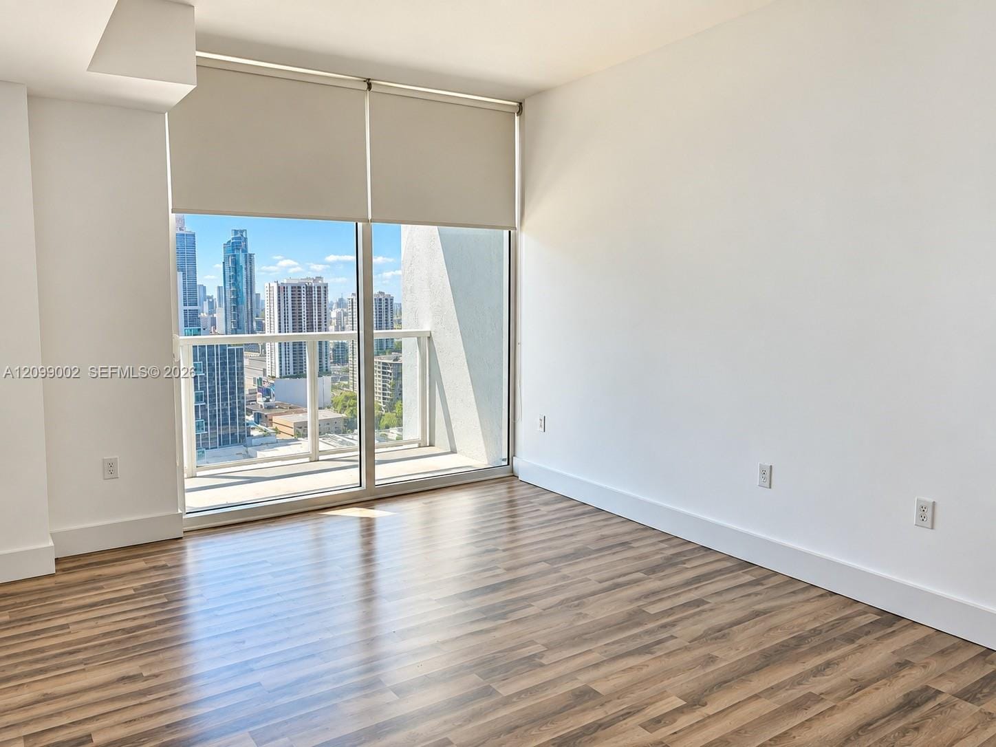 1900 N Bayshore Drive 3607 — photo 4
