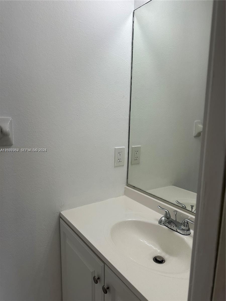 1435 SW 48th Terrace — photo 2