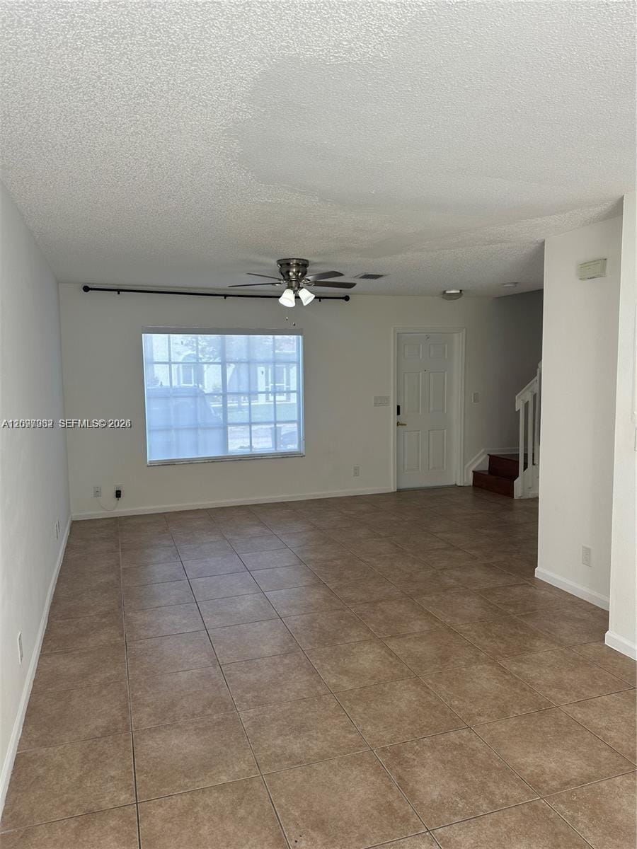 1435 SW 48th Terrace — photo 4