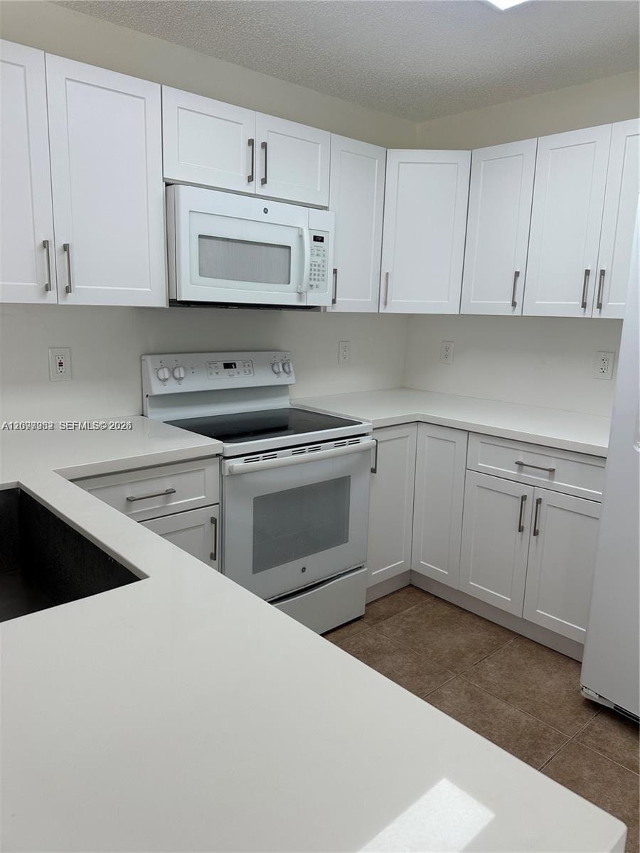 1435 SW 48th Terrace — photo 10