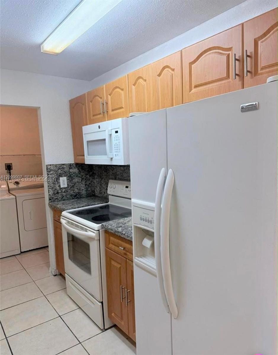 2870 NW 55th Avenue 2B, Lauderhill, FL 33313