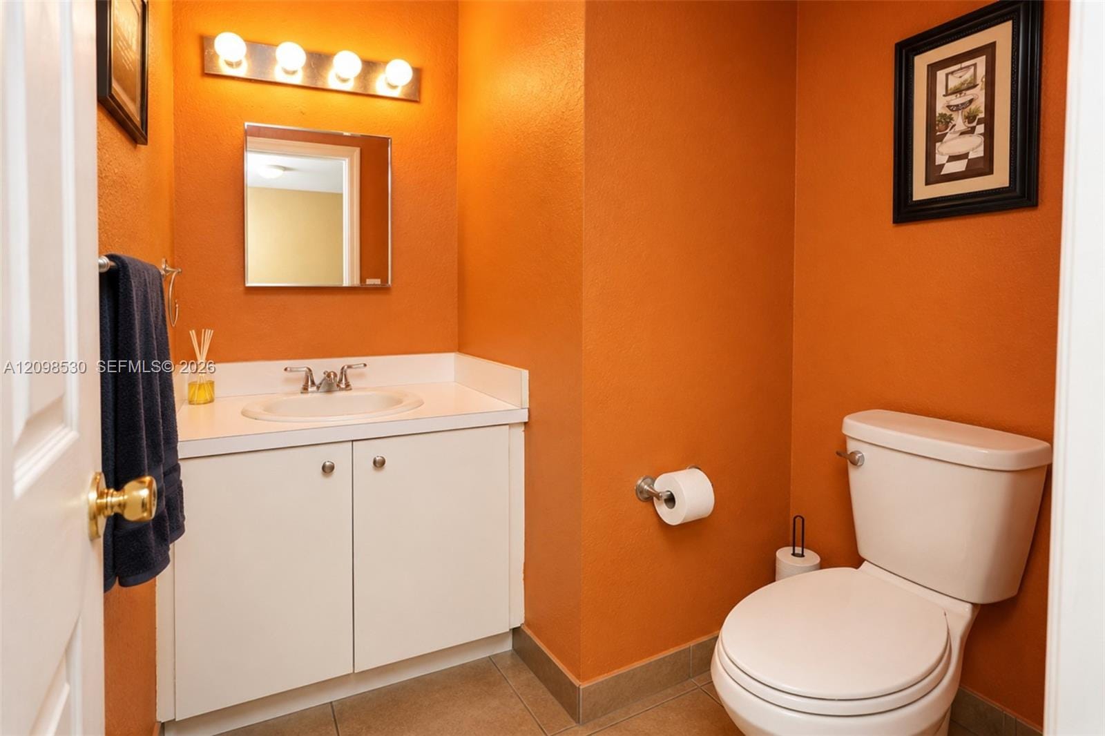 211 NE 35th Street, Oakland Park, FL 33334 photo 12