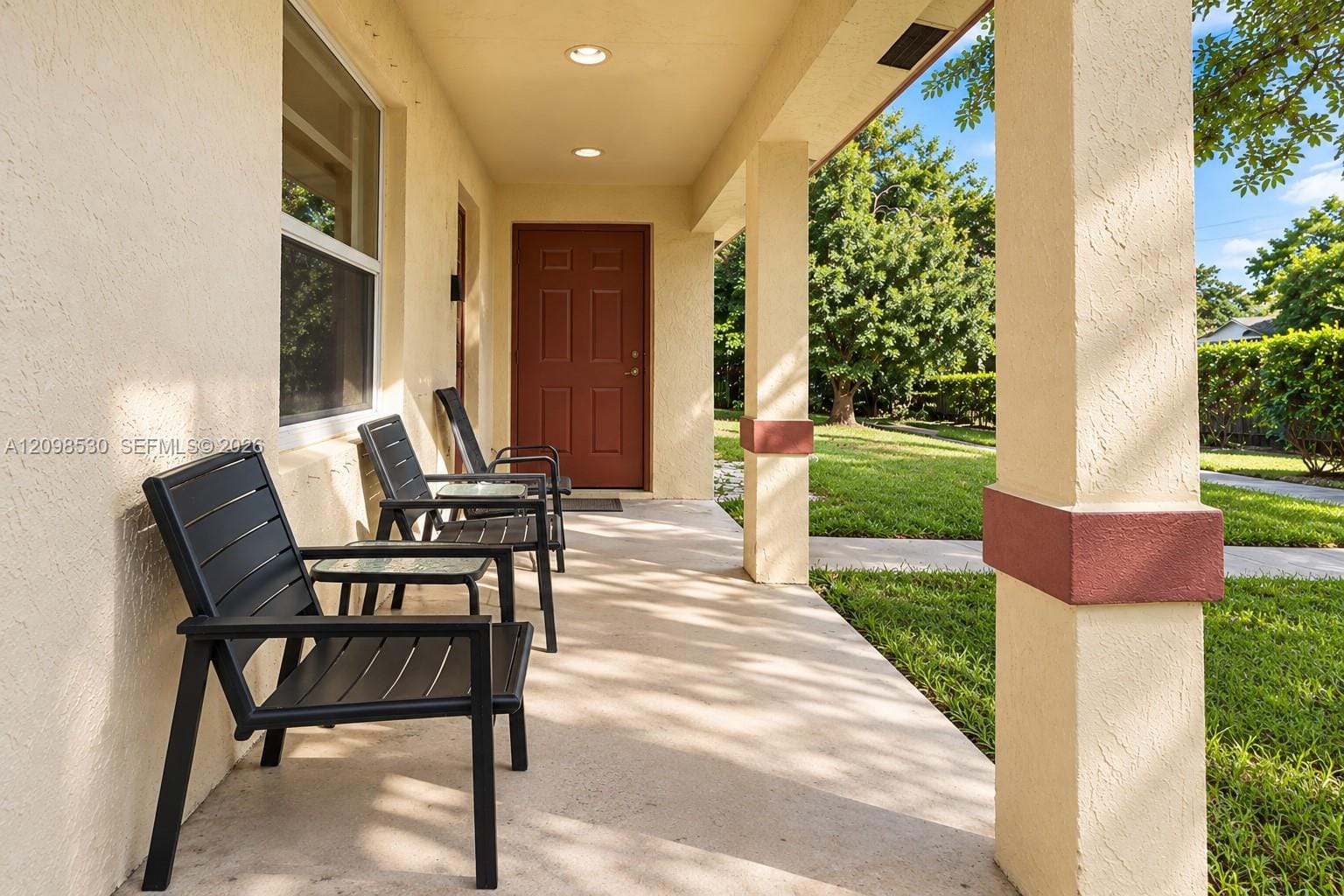 211 NE 35th Street, Oakland Park, FL 33334 photo 4