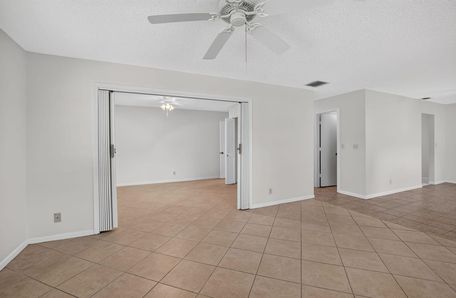 10128 S 44th Drive 370, Boynton Beach, FL 33436 photo 16