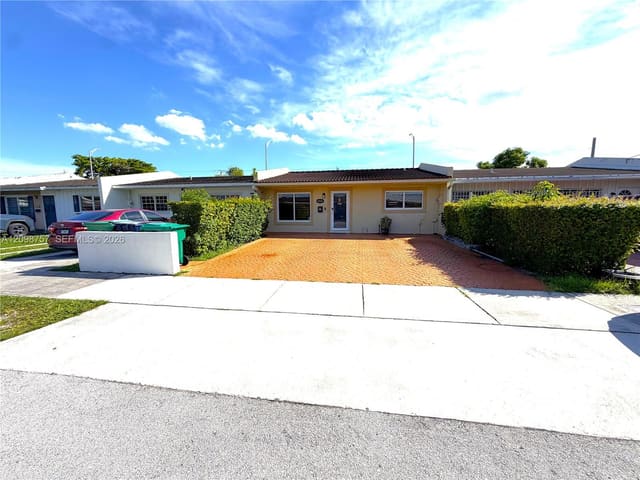 10110 SW 23rd Terrace, Miami, FL 33165