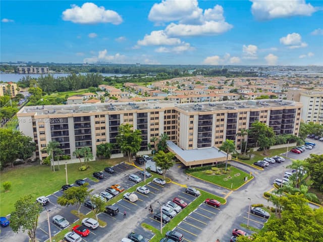 900 NE 195th Street 710, Miami, FL 33179