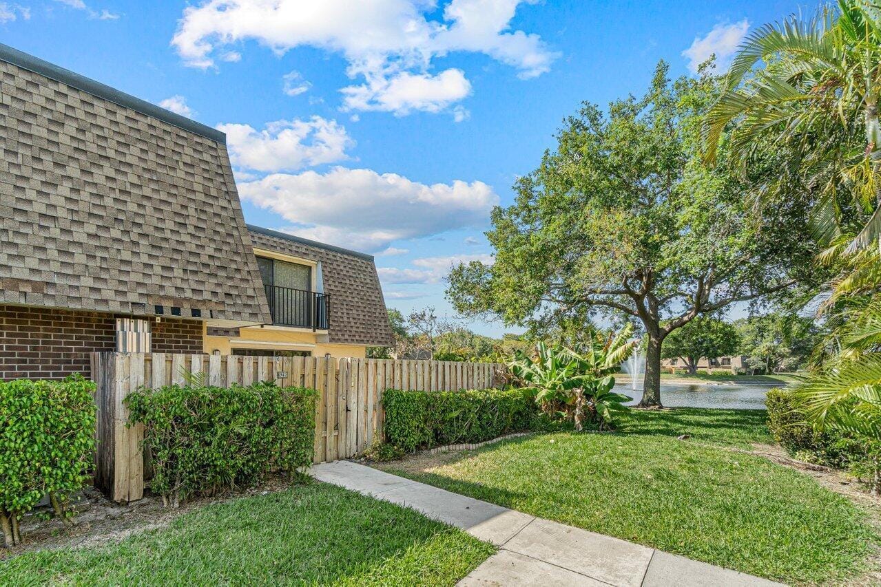 2929 SW 22nd Circle 32B — photo 2
